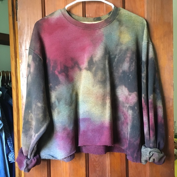 Tops - Distressed Grunge Tie Dye Cropped Sweatshirt